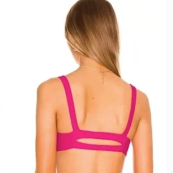 NWT L*Space Bougainvillea Pink Bikini top /S. G965 - Picture 2 of 4